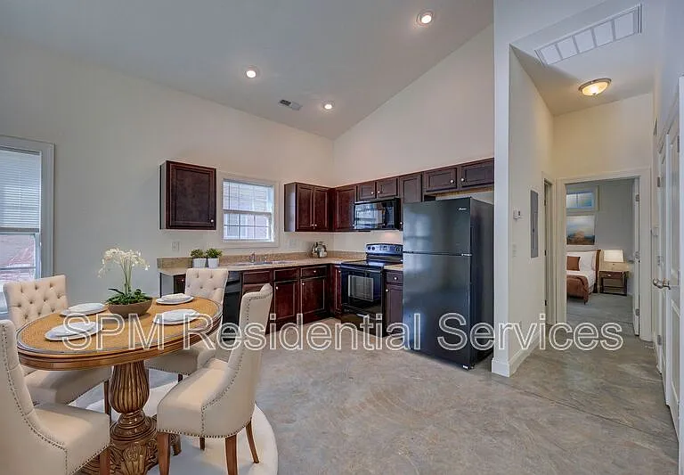 2612 Broadbill Ln #B — Photo 4