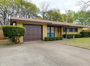 312 Simmons Dr, Hurst, TX 76053