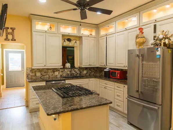 216 West 4th Street, Westfield, WI 53964