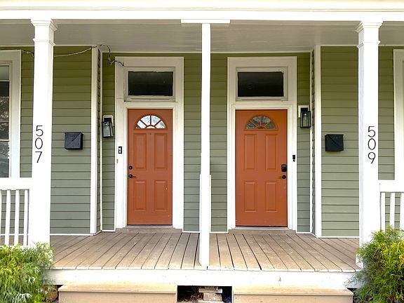 2nd image of 509 Victoria Ave #509