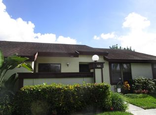 420 Narrowleaf Ct, Royal Palm Beach, FL 33411