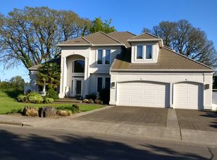 32112 SW Willamette Way E, Wilsonville, OR