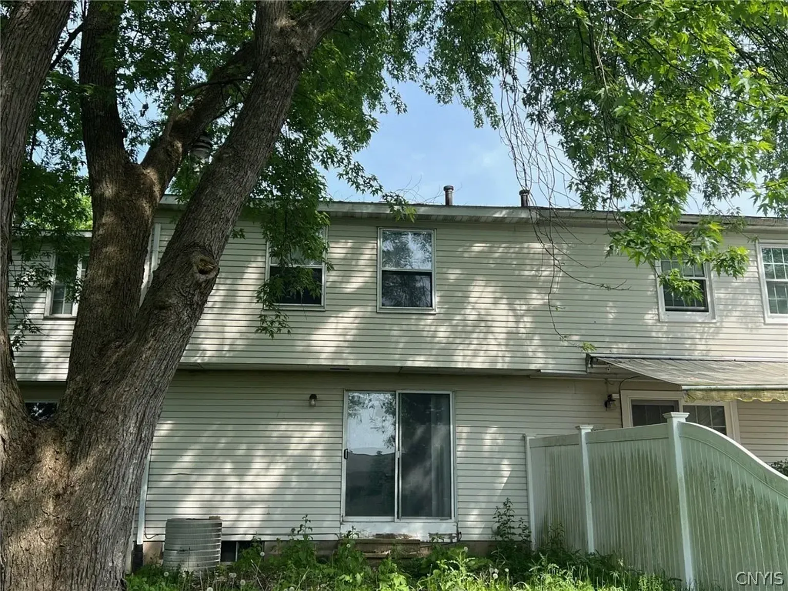 3 bed, 1120 sqft, $1,750 — Photo 2
