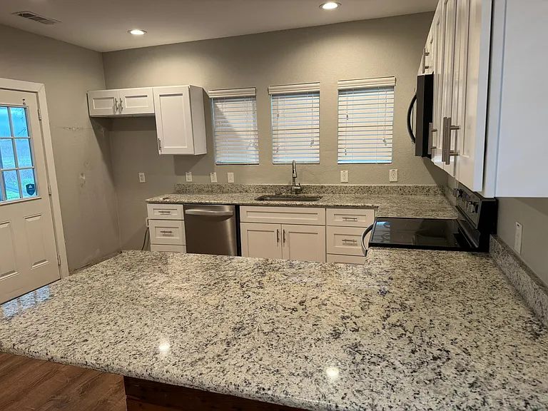 308 Gammill St — Photo 11