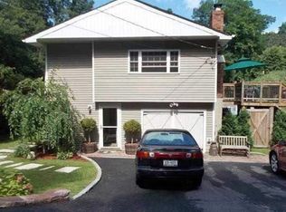 11 Nassau Rd, Sound Beach, NY 11789