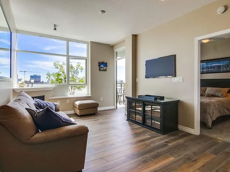 475 Redwood St #404 — Photo 11
