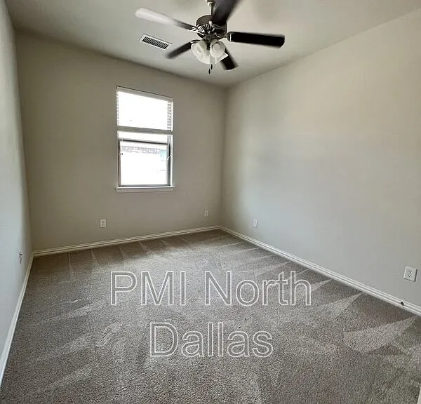 532 S Greenville Ave — Photo 9