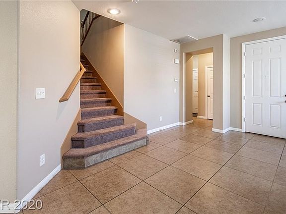 3rd image of 10085 Chestnut Wood Ave