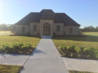 204 Rue Richard, Houma, LA 70359