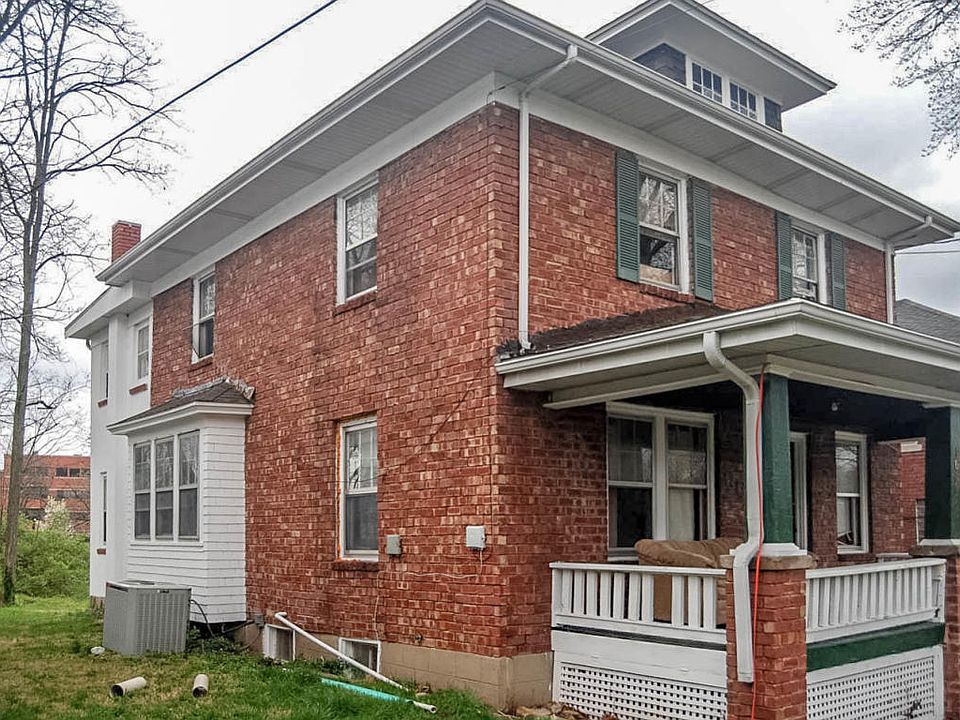2nd image of 1609 University Ave
