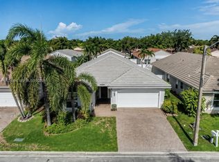 4938 SW 33rd Way, Hollywood, FL 33312