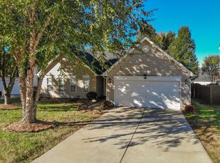 8813 Norway Ct, Charlotte, NC 28269