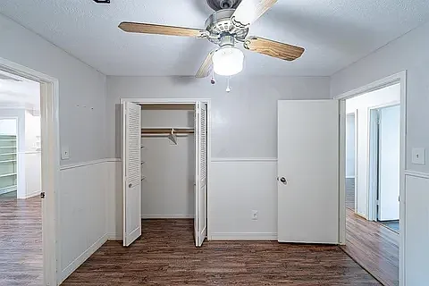 10503 Greencreek Dr — Photo 18