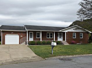 1211 Erie Ln, Elizabethton, TN 37643