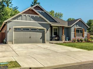 4852 N 8th St, Ridgefield, WA 98642