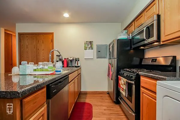 1010 Cove Dr — Photo 4