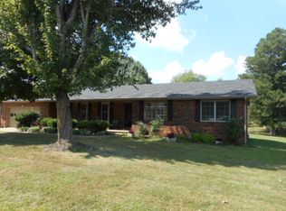 1975 Lakeview Dr, Madisonville, KY