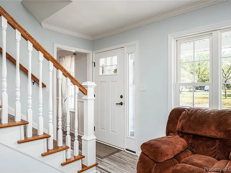 3552 Foxhaven Dr — Photo 3