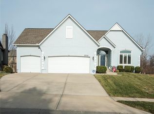 8310 W 154th St, Overland Park, KS 66223