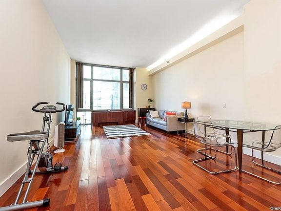 4th image of 42-51 Hunter St #6B
