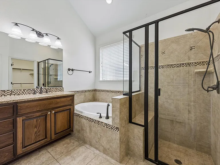 14304 Senia Bnd — Photo 11