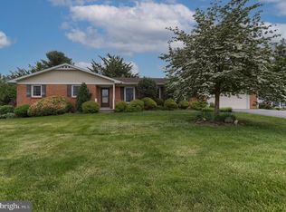 629 Woodcrest Ave, Lititz, PA 17543