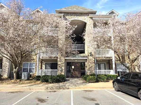 4455 Brassfield Dr, Winston Salem, NC 27105