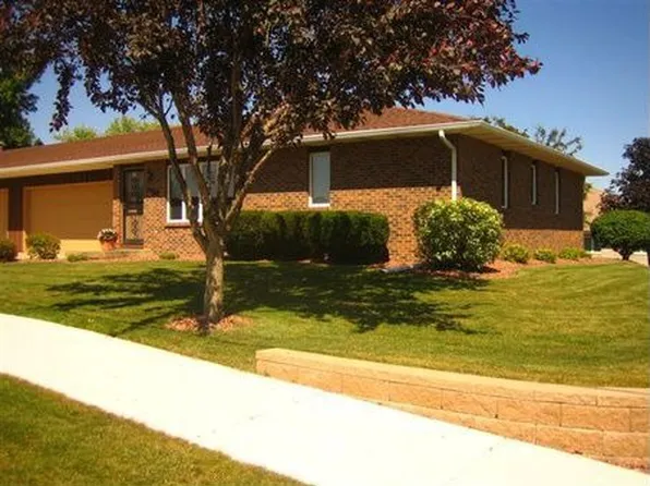 2568 17th Ave, Monroe, WI 53566