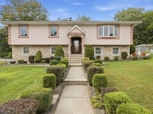 14 Leonard Rd, Butler, NJ 07405