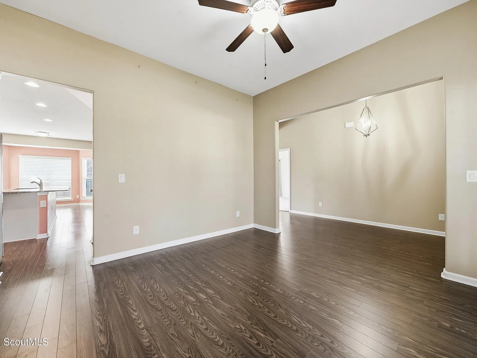 4 bed, 3.0 bath, 2522 sqft, $2,500 — Photo 4