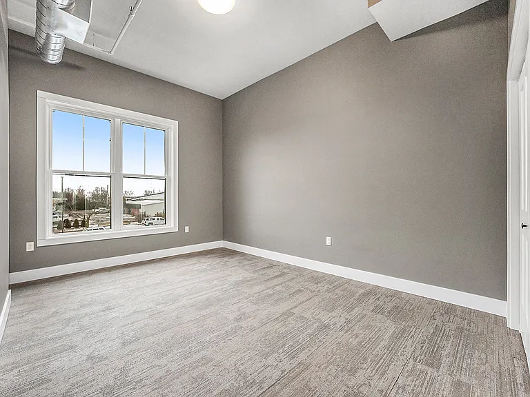 137 E Main Ave — Photo 18