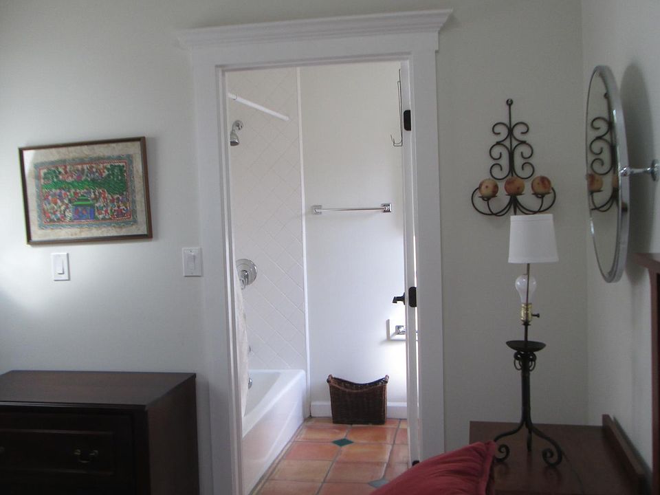 1st image of 90 Darlington Ave