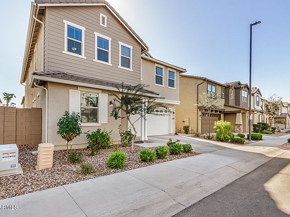 5th image of 1135 E THOMPSON Way