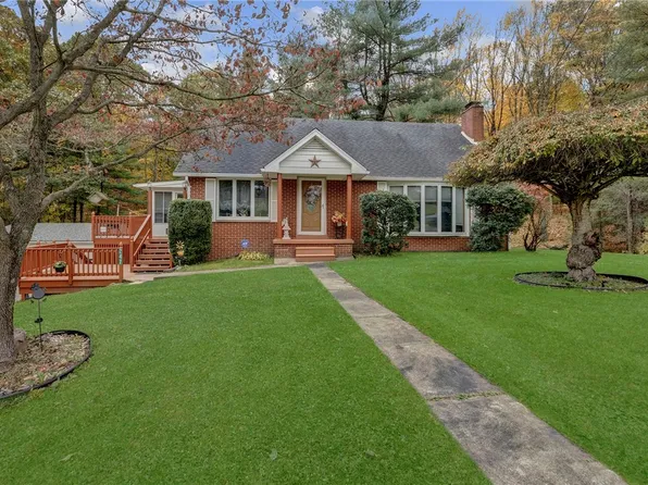 247 Oakdale Rd, Darlington, PA 16115