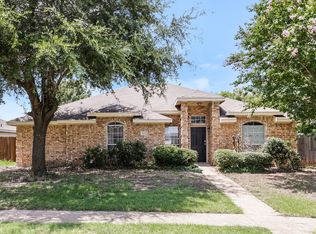 1033 Weaver St, Cedar Hill, TX 75104