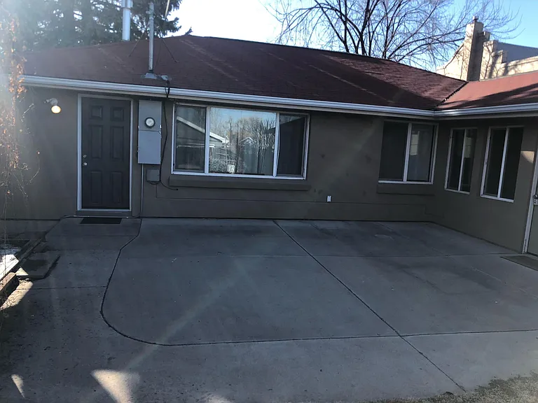 2414 N Vine St — Photo 17
