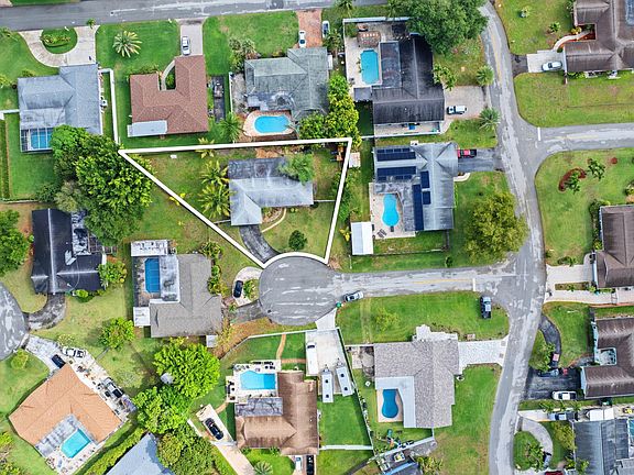 3rd image of 8520 SW 26th Street