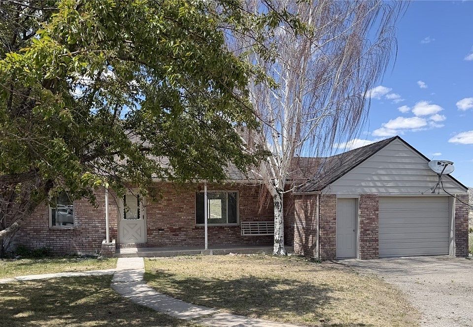 1st image of 1 Carson Ct