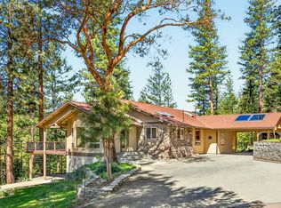 5225 Sterling Creek Rd, Jacksonville, OR 97530