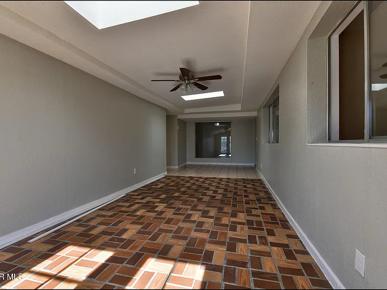 4700 Louisiana St — Photo 8