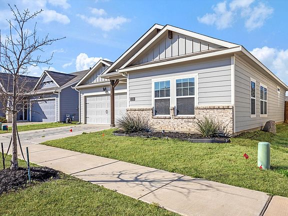 5th image of 2105 Paxton Way