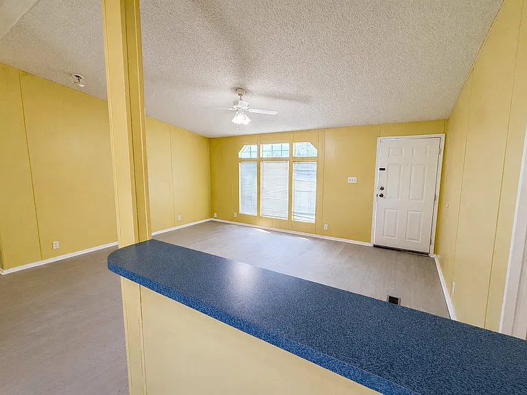 4506 Legend Hts — Photo 13