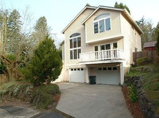 9567 SW Spring Crest Dr, Portland, OR 97225