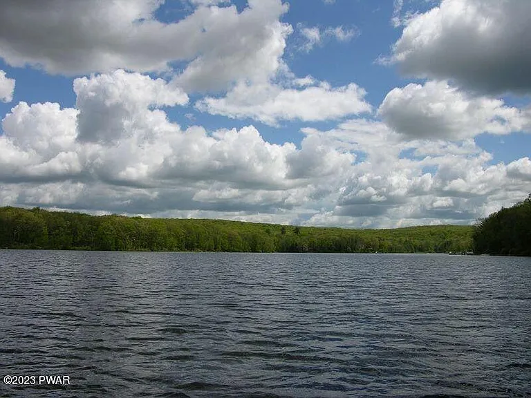117 Forest Dr — Photo 48