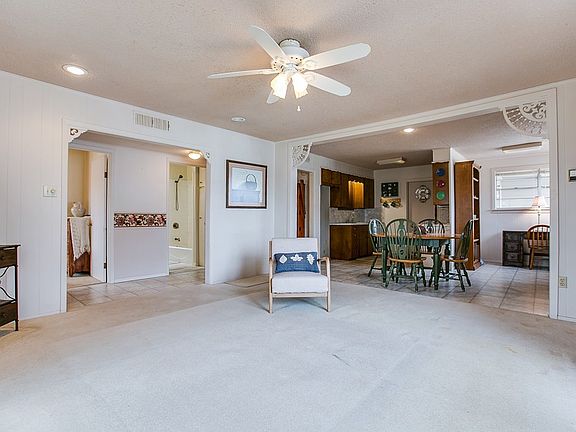 4th image of 200 Sharp Ave