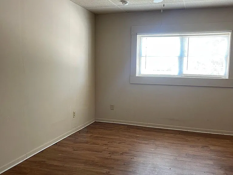 921 W Illinois St #A — Photo 5