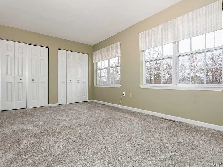 52 Schenck Ave — Photo 27