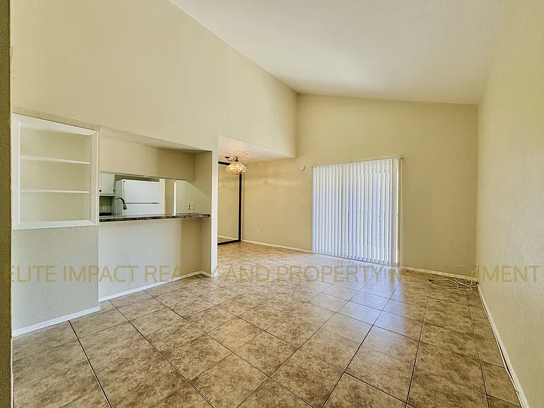 1620 N Wilmot Rd #F234 — Photo 3