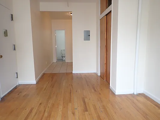 Rented by Hakeem Shahid, LREB | media 2