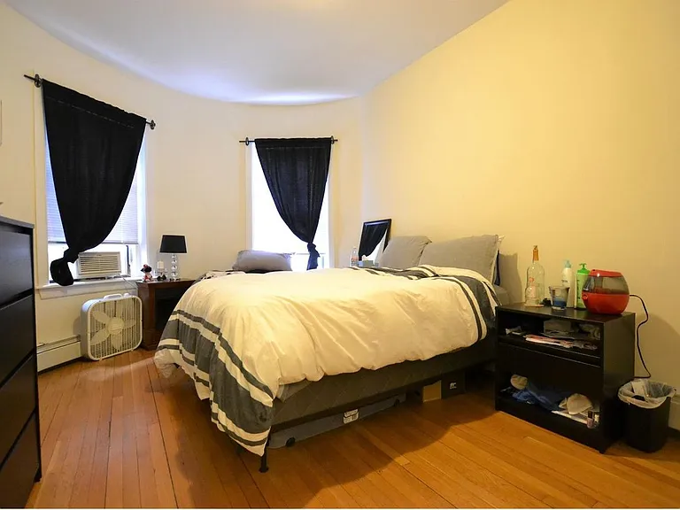 1950 Beacon St #1 — Photo 5